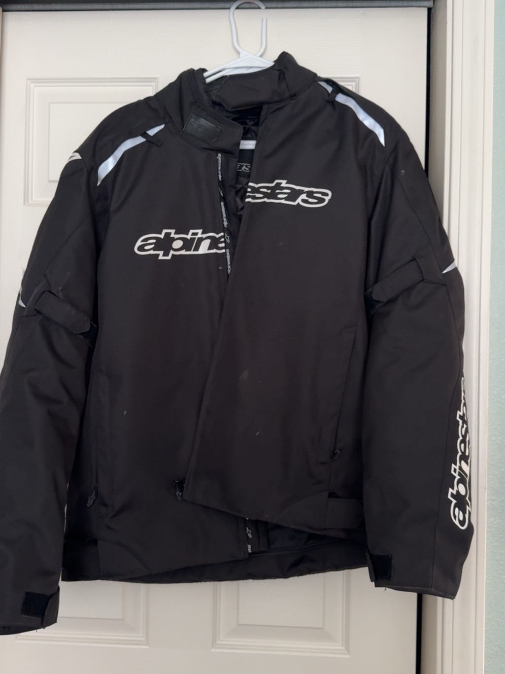 Alpinestars Xl Black Motorcycle Riding Jacket W/ Thermal Liner & Armor